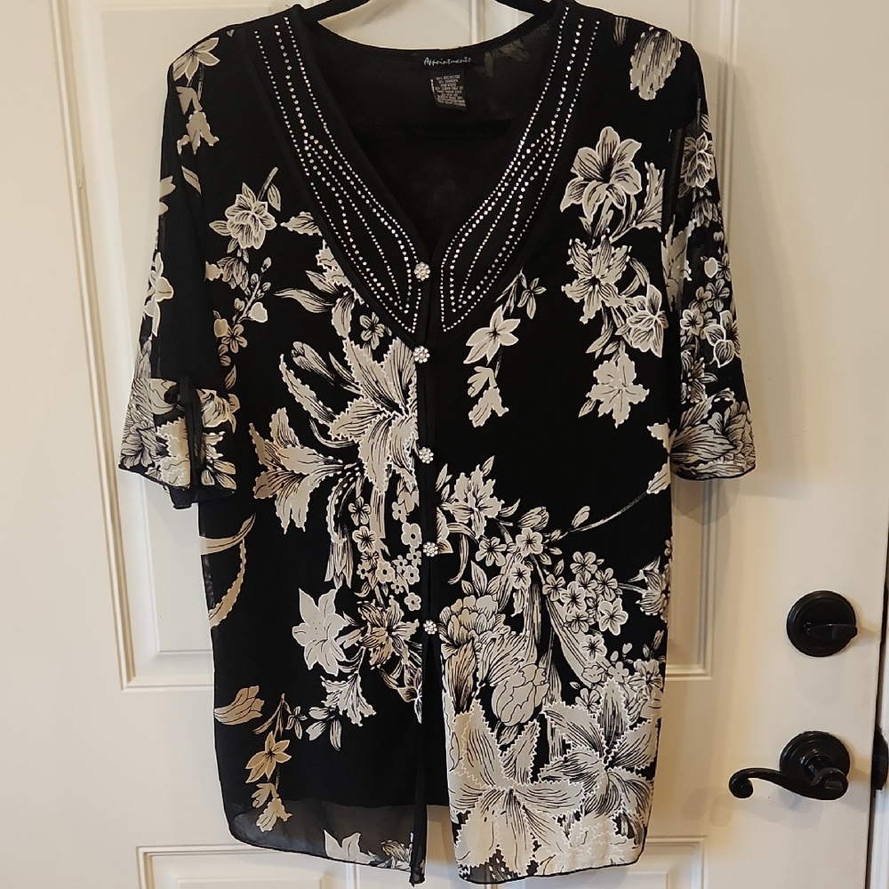 Black & Gray Floral Blouse